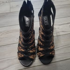Cheetah heels mix no 6 size 7